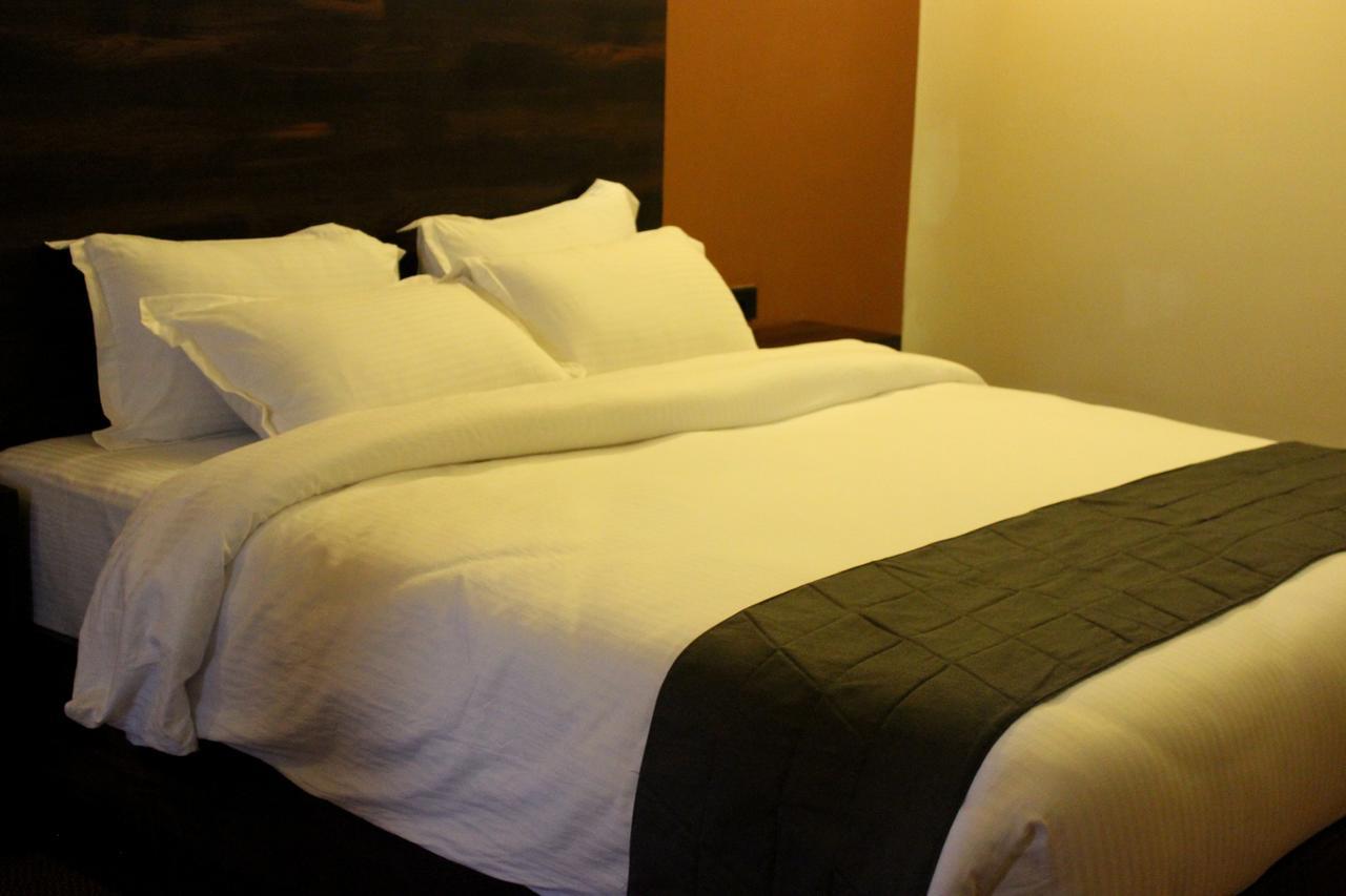 Hotel Grand Tizu Dimāpur エクステリア 写真