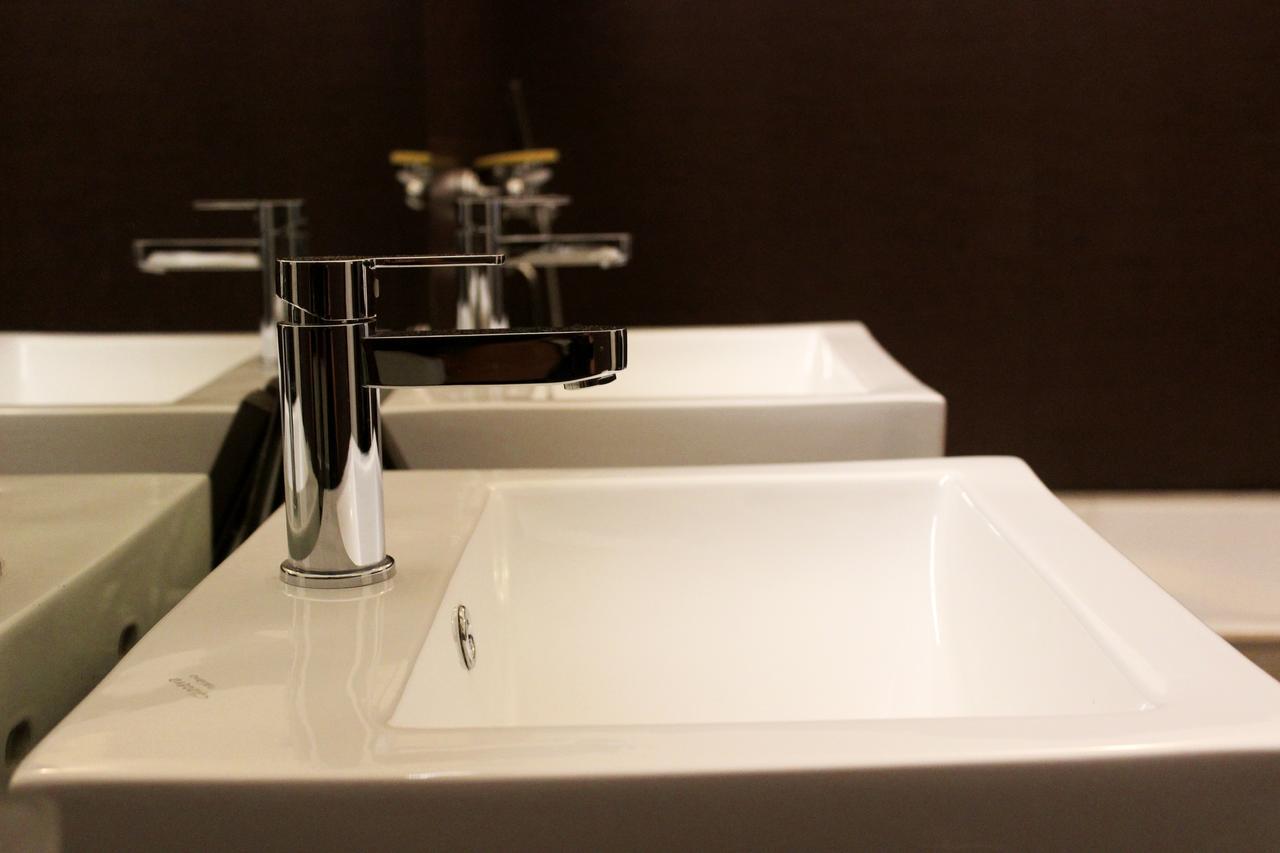 Hotel Grand Tizu Dimāpur エクステリア 写真